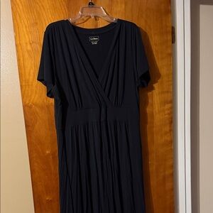 L.L. Bean Women's Black Midi Dress